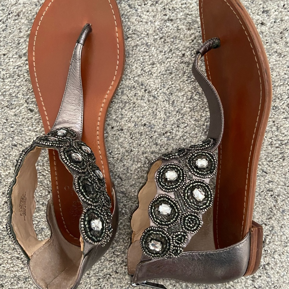 Vince Camuto leather sandals-size 8.5.